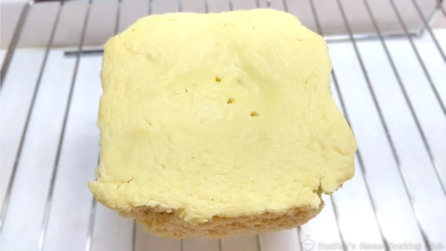 市販の100％レモン果汁で作ったレモンおから蒸しパン。