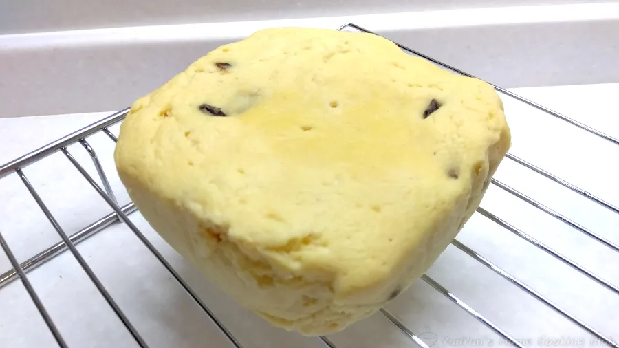 クランベリーおから蒸しパンを冷ましているところ