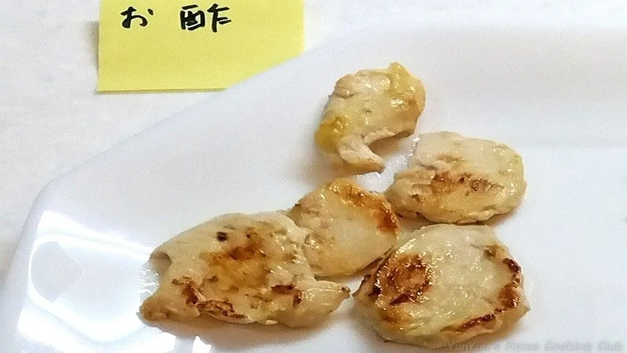 焼いた酢漬けの鶏胸肉。