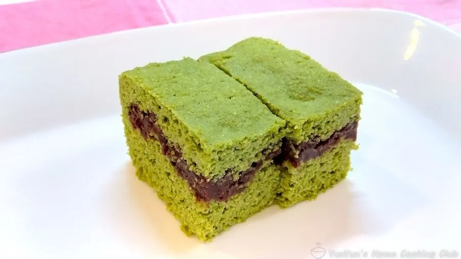 あんこ入り抹茶おから蒸しパン。